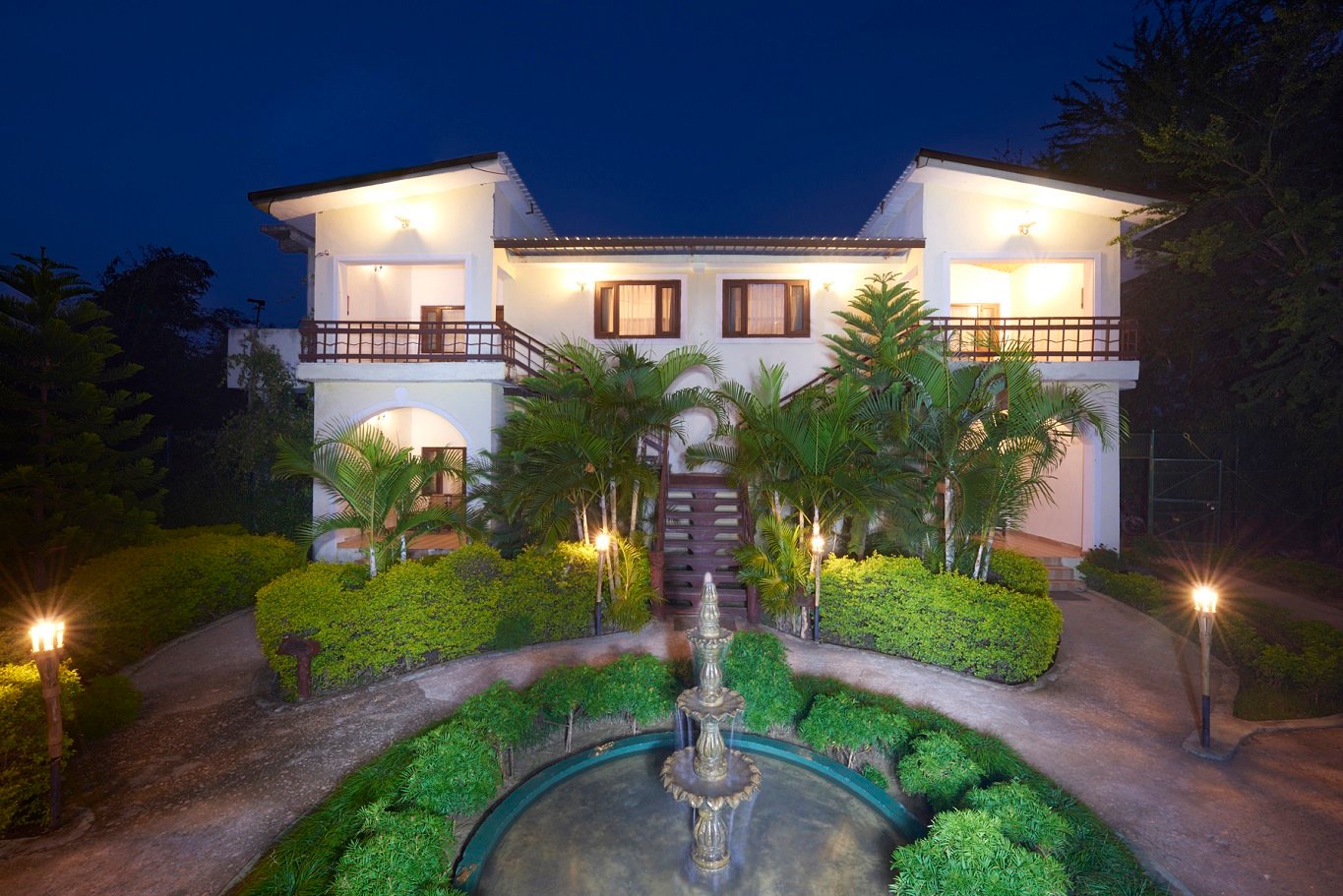 Acorn Hideaway Resort & Spa